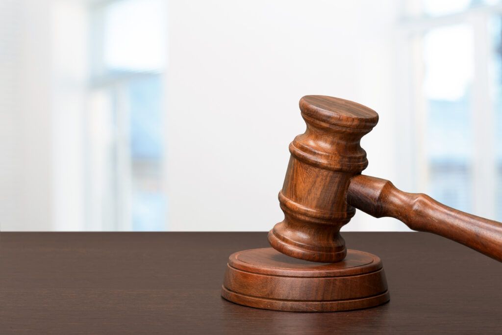 Суд Мядельского района досрочно освободил подростка из спецучилища