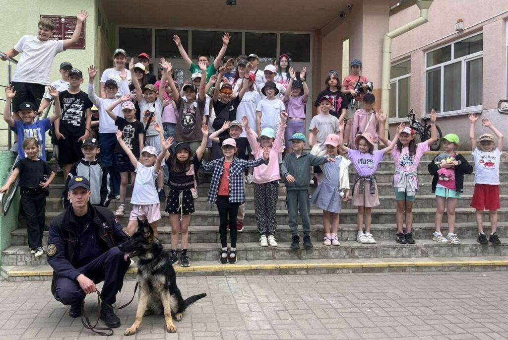 Дельта в деле: как служебная собака покорила сердца ребят