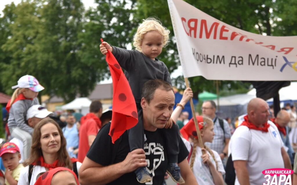 Будславский фест собрал тысячи пилигримов со всей Беларуси