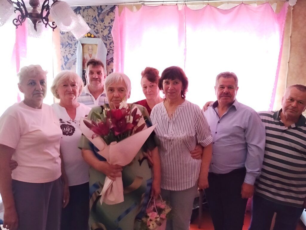 Через 45 лет встретились выпускники Пузыревской школы