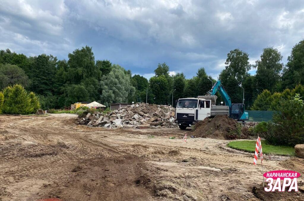 В курортном поселке Нарочь приступили к масштабным работам по благоустройству центра