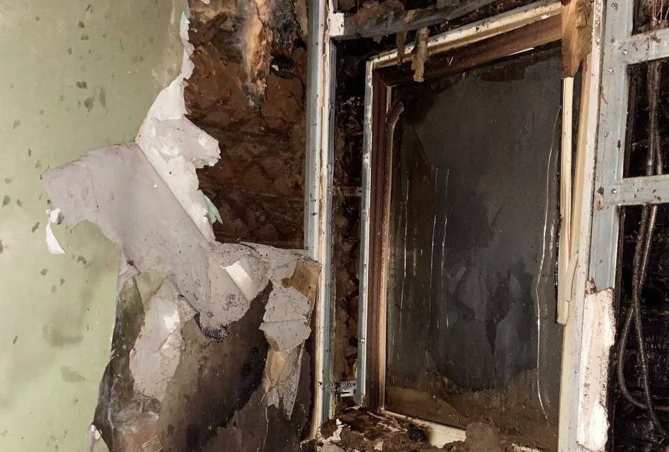 В Мядельском районе горел дом